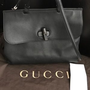 💯Gucci Black Pebbled Leather Daily Top Handle
